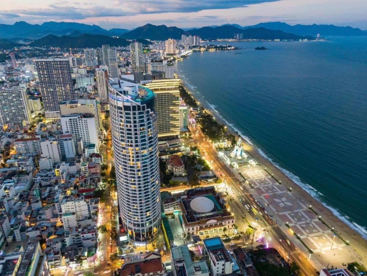 Luxury Seaview Panorama Nha Trang By Luna Exteriör bild