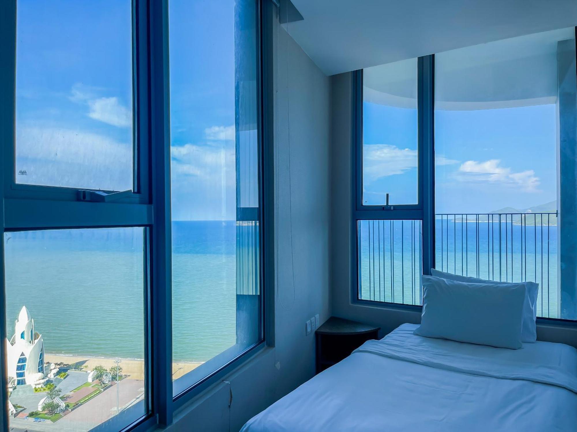 Luxury Seaview Panorama Nha Trang By Luna Exteriör bild