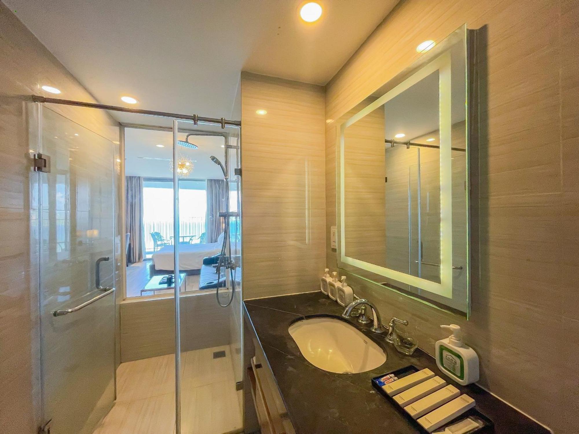 Luxury Seaview Panorama Nha Trang By Luna Exteriör bild