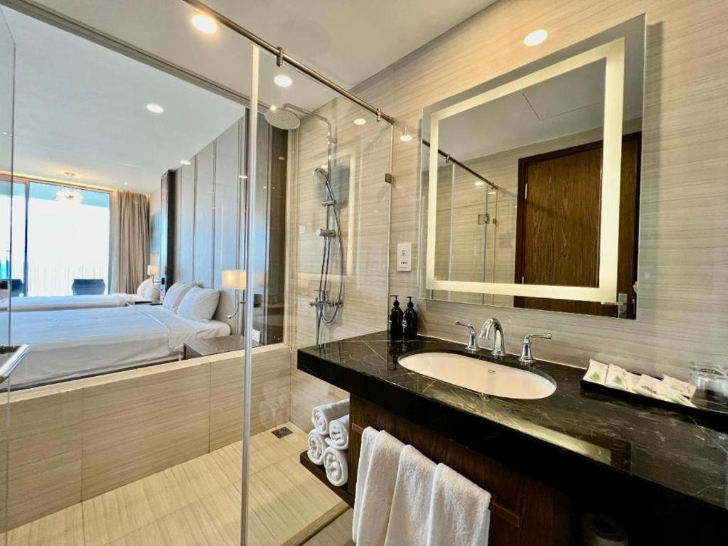 Luxury Seaview Panorama Nha Trang By Luna Exteriör bild