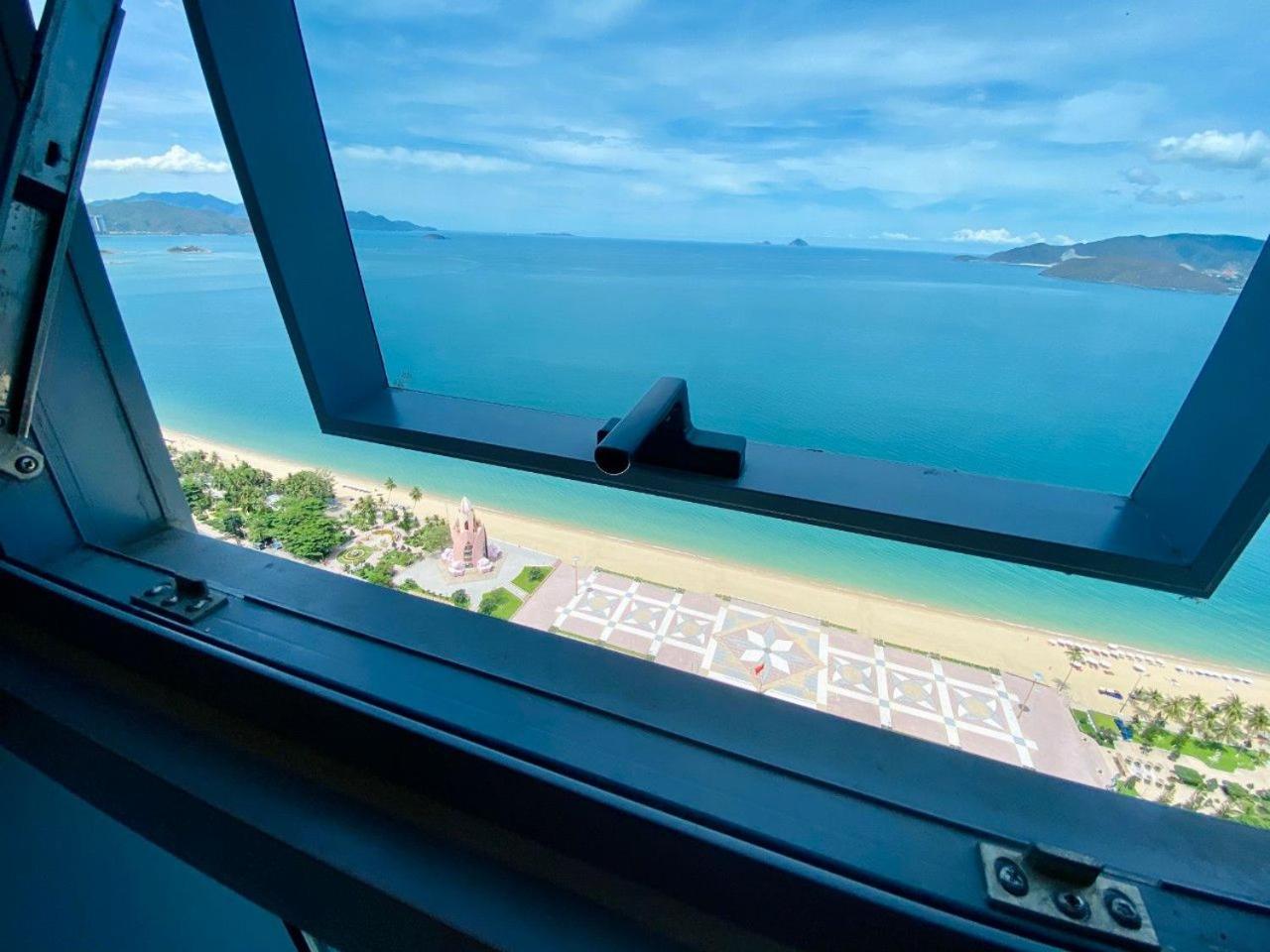 Luxury Seaview Panorama Nha Trang By Luna Exteriör bild